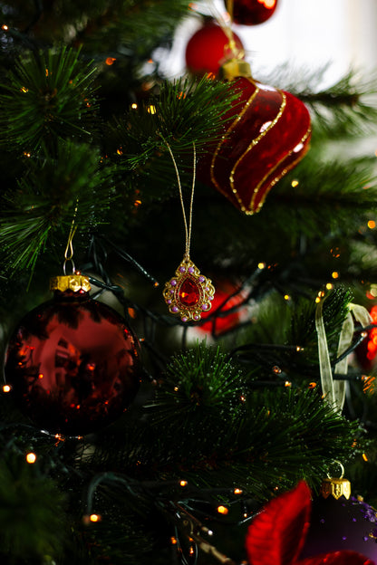 50 Shades of Christmas Red